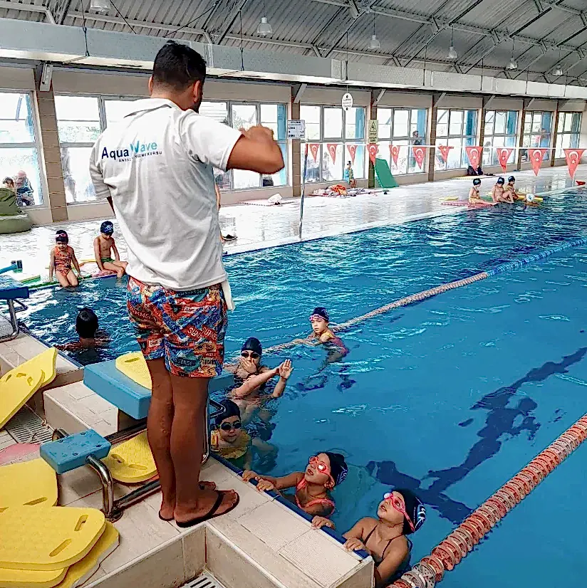 yuzme-kursu-antalya antalya çocuk yüzme kursu